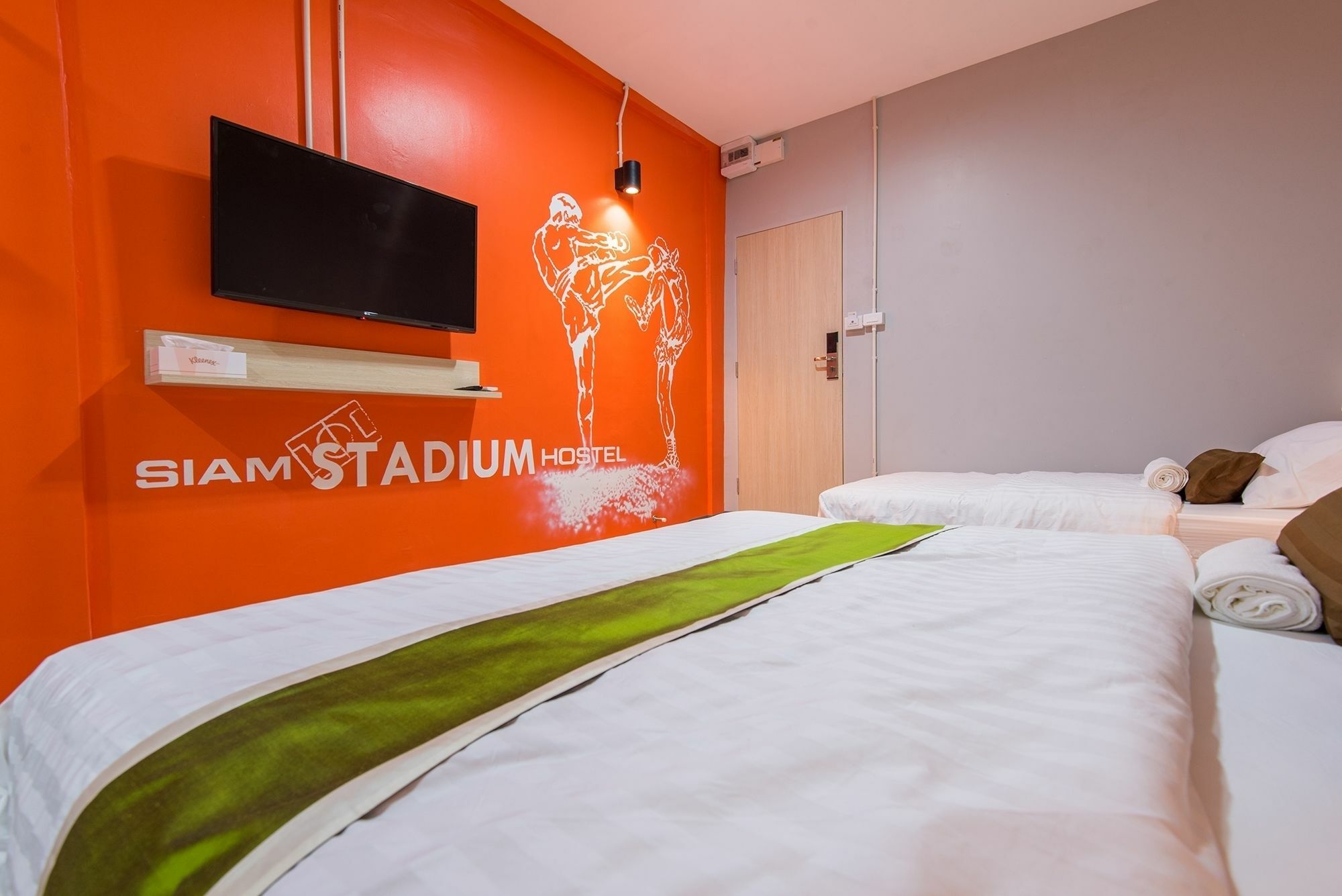 Siam Stadium Hostel Bangkok Exterior photo